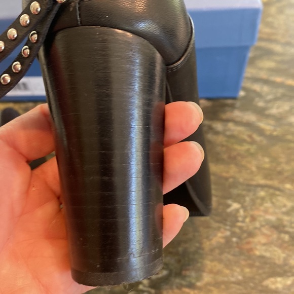 Paige Kenna Black Leather Ankle Boot Size 7 EUC - Picture 6 of 14